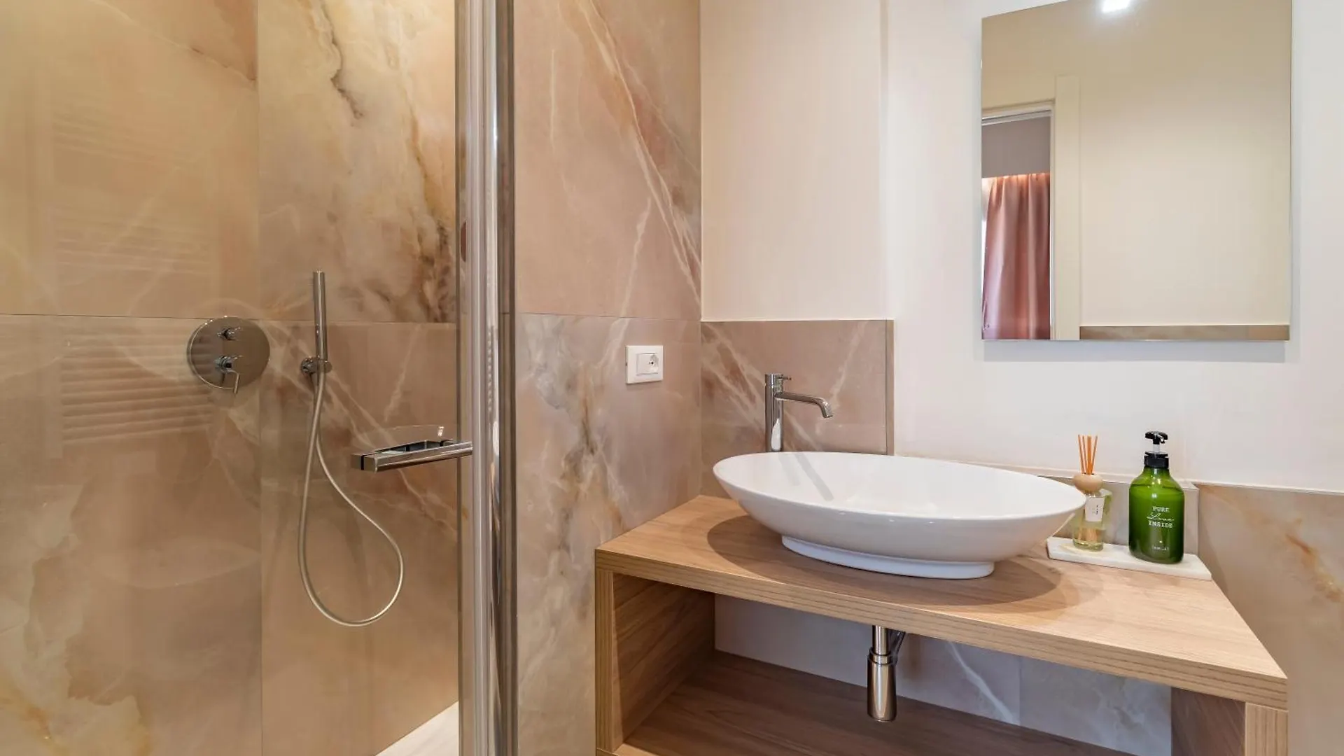 Cipro Vatican Luxury Escape Rome Italy